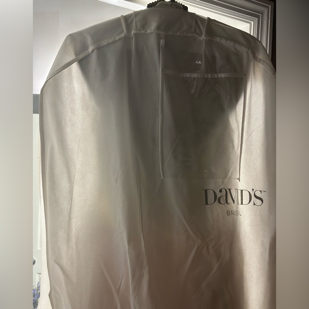 A Line wedding dress - Picture 6 of 12